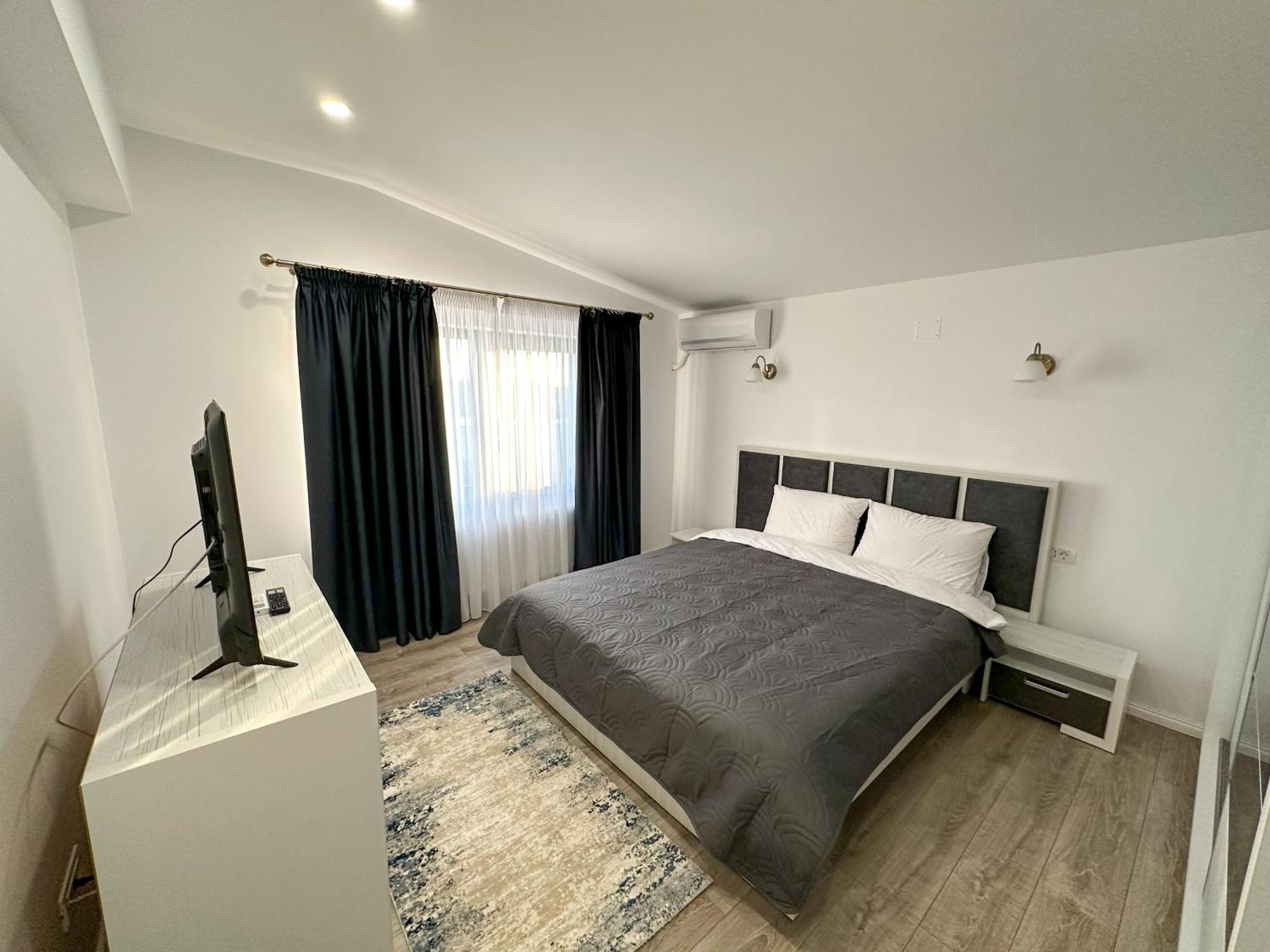 Zim Family Airport Apartment Otopeni Exterior photo